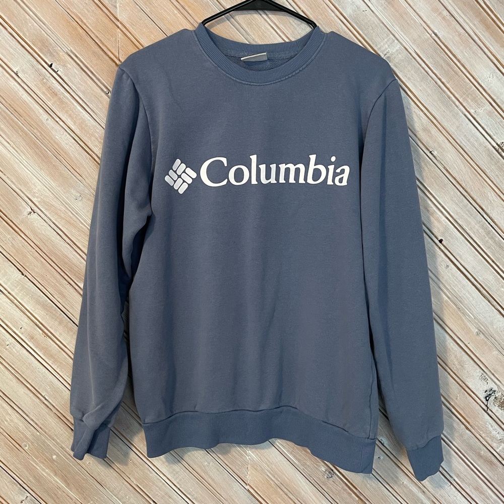 Columbia Men's Baby Blue Crewneck Sweater Pullover Logo Outdoors Sportswear